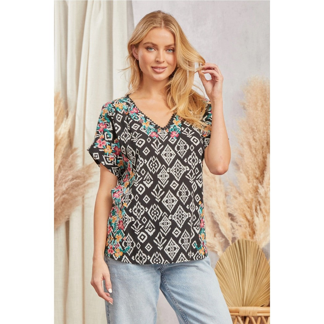 Floral Embroidered Top 18253-4