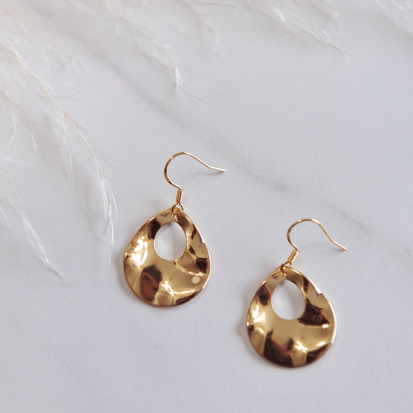 ALEXA / Gold Brass Textured Dangle Earrings