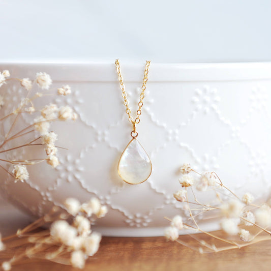 NADIA, Stunning Mother of pearl Charm Necklace